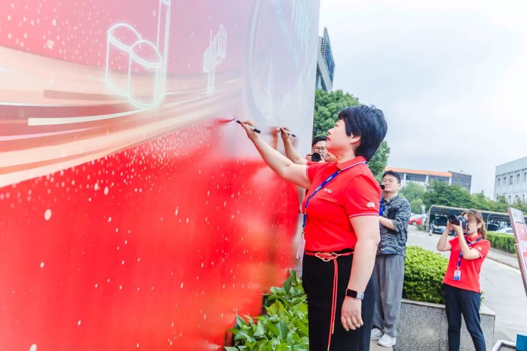 eb40e24058ec38a82bda1cb532ee33d5