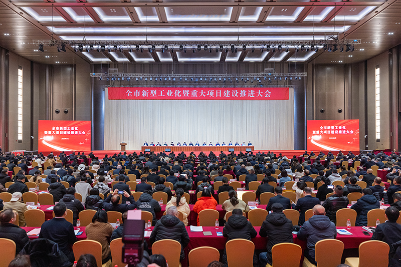 ef19319a8a7dd02bd5ae96de255d4a43